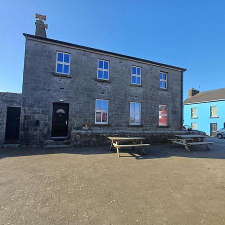 Clonbur House - Two Bedroom Village Apartment Galway Bagian luar foto