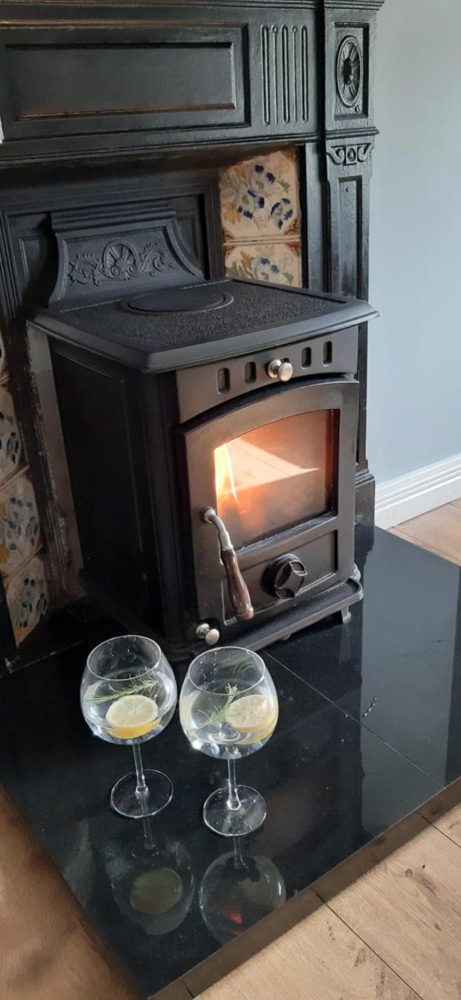 Clonbur House - Two Bedroom Village Apartment Galway Bagian luar foto